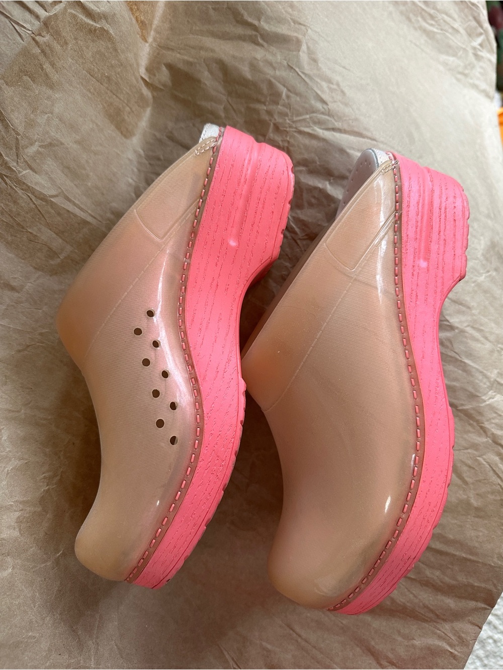 Dansko glittery sparkle clogs ✨ size 39/9 US women’s